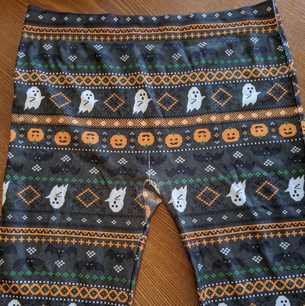 No Boundaries Halloween leggings